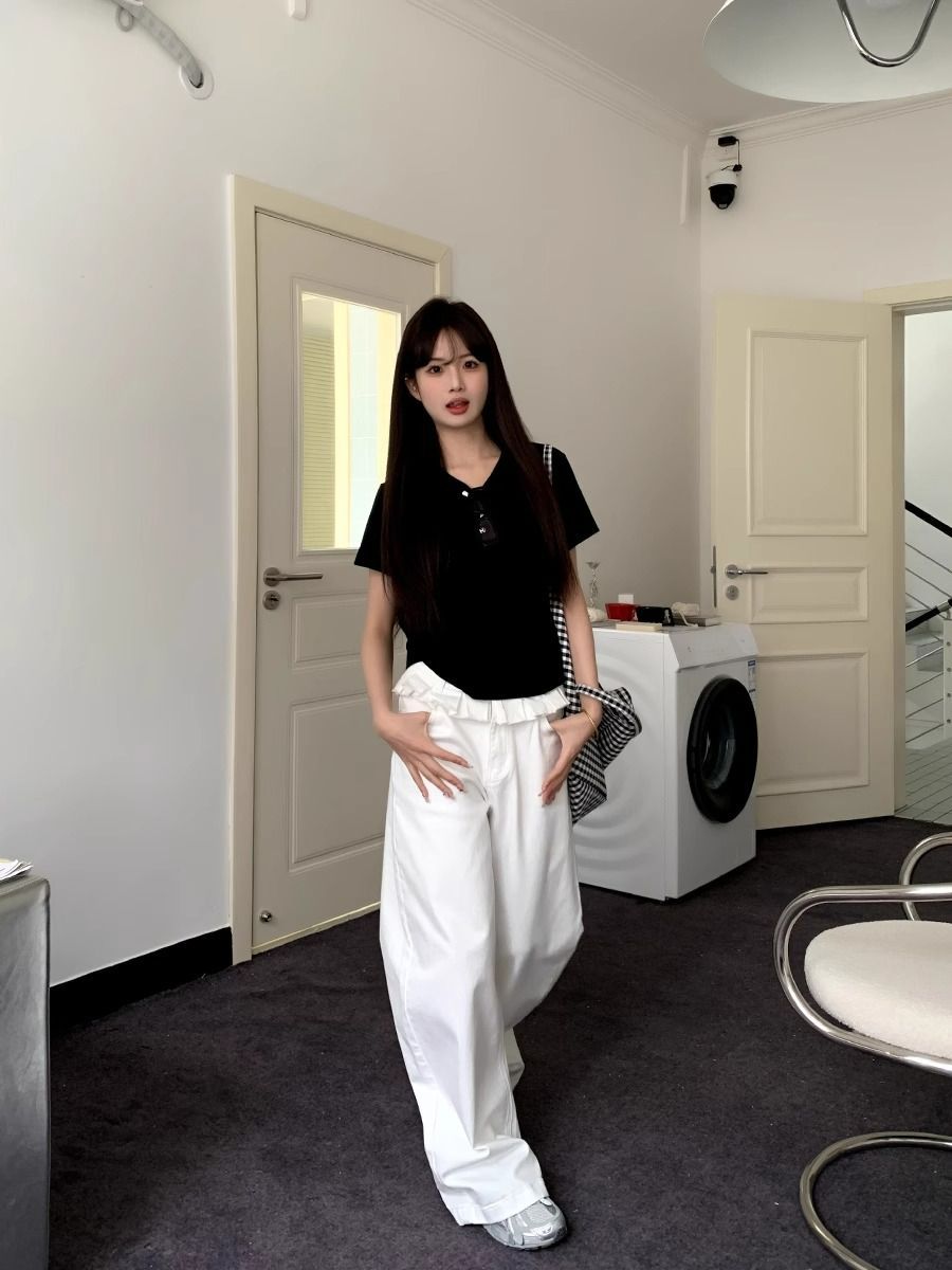 PAISLEY™ – Elegant Lace-Trimmed Wide-Leg Jeans